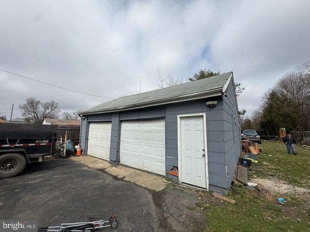 1014 SPRUCE ST, Vineland, NJ 08360