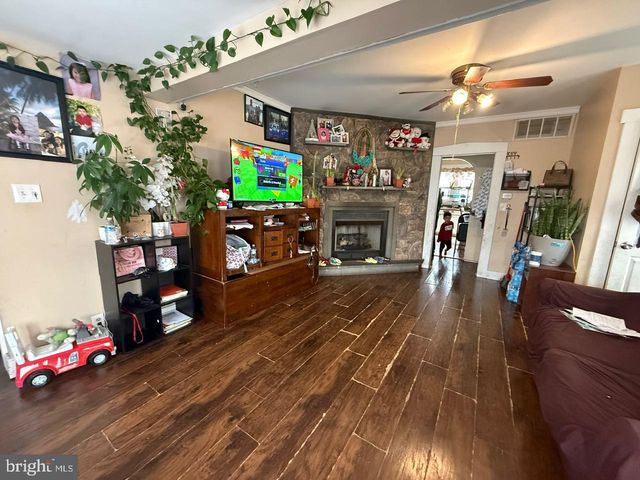 1014 SPRUCE ST, Vineland, NJ 08360