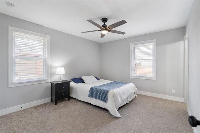 8565 Wycoff Drive, De Soto, KS 66018