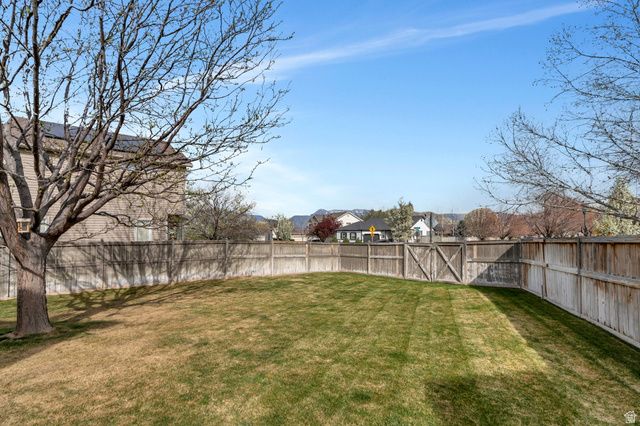 3741 E BLACKHAWK RD, Eagle Mountain, UT 84005