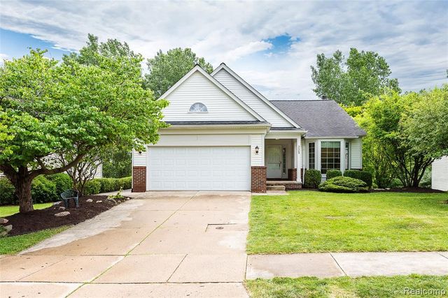 7509 Lake Street, Dexter, MI 48130