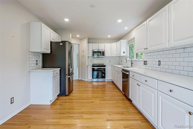 7509 Lake Street, Dexter, MI 48130