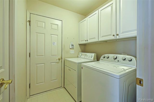7509 Lake Street, Dexter, MI 48130