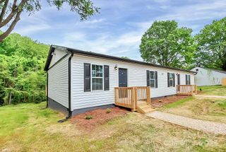 1027 Little Avenue D, Gastonia, NC 28052