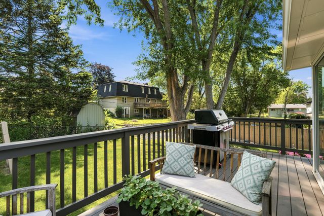 3224 Hillsboro Avenue N, New Hope, MN 55427