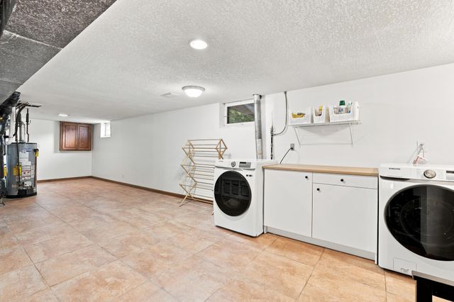 3224 Hillsboro Avenue N, New Hope, MN 55427