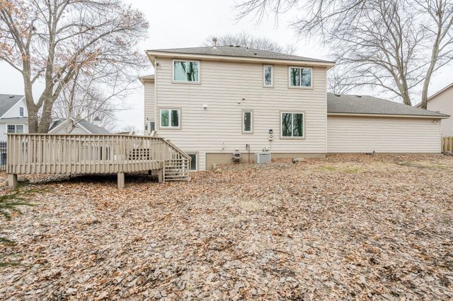 4809 Four Seasons Drive, Eagan, MN 55122