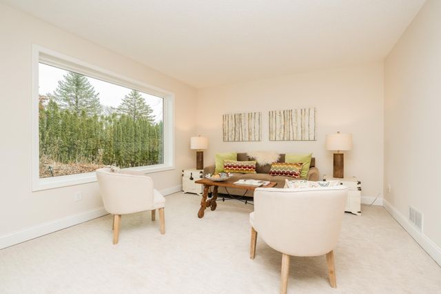 4809 Four Seasons Drive, Eagan, MN 55122