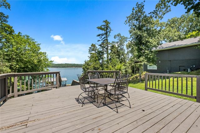 10 Reynolds Road, Rogers, AR 72756