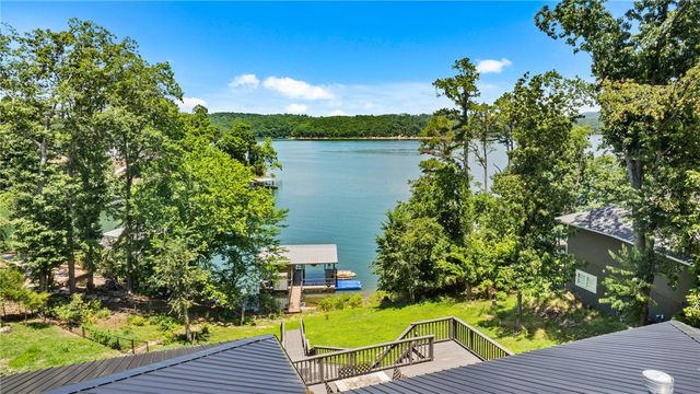 10 Reynolds Road, Rogers, AR 72756