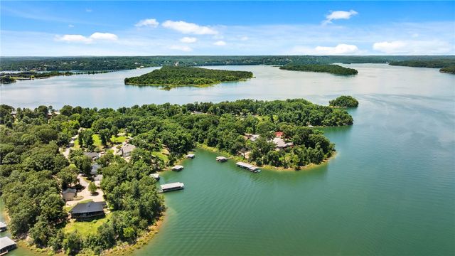 10 Reynolds Road, Rogers, AR 72756