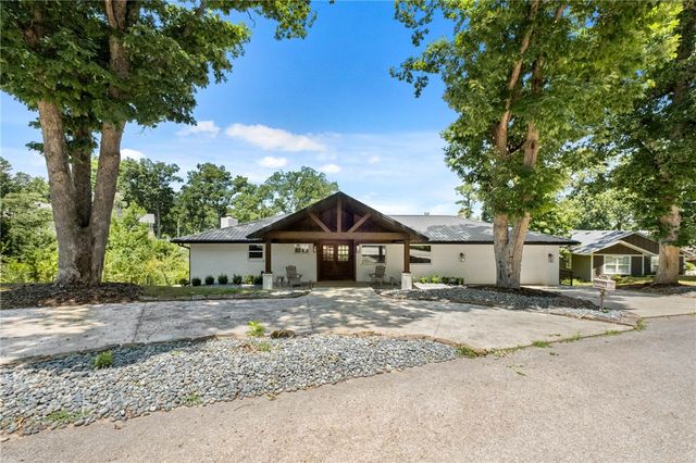 10 Reynolds Road, Rogers, AR 72756