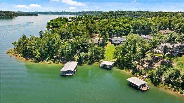 10 Reynolds Road, Rogers, AR 72756