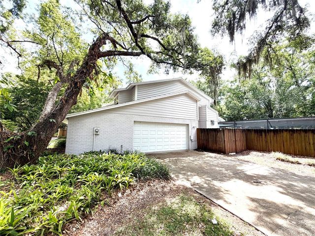 14904 LAKE FOREST DRIVE, Lutz, FL 33559