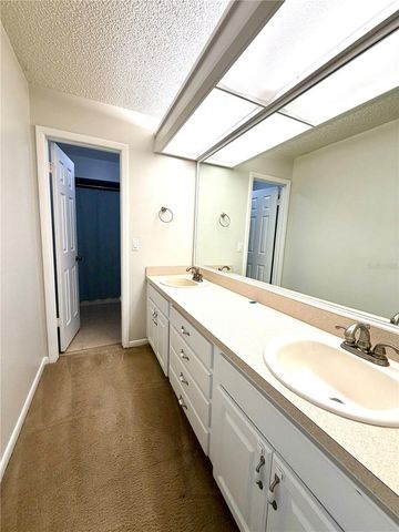 14904 LAKE FOREST DRIVE, Lutz, FL 33559