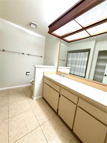 14904 LAKE FOREST DRIVE, Lutz, FL 33559