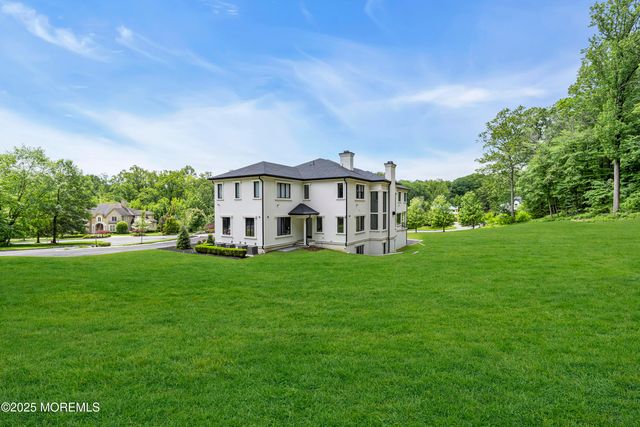 30 Winchester Lane, Holmdel, NJ 07733