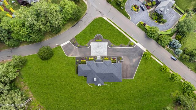 30 Winchester Lane, Holmdel, NJ 07733