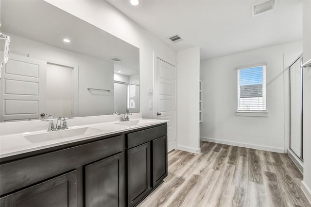 3028 Crown Gate Drive, Houston, TX 77047