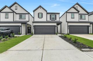 3028 Crown Gate Drive, Houston, TX 77047