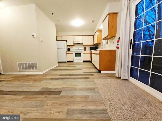 169 CROWN PRINCE DR, Marlton, NJ 08053