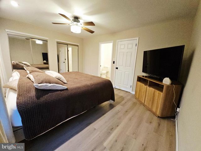 169 CROWN PRINCE DR, Marlton, NJ 08053