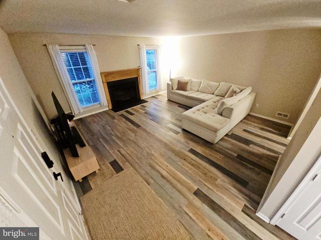 169 CROWN PRINCE DR, Marlton, NJ 08053