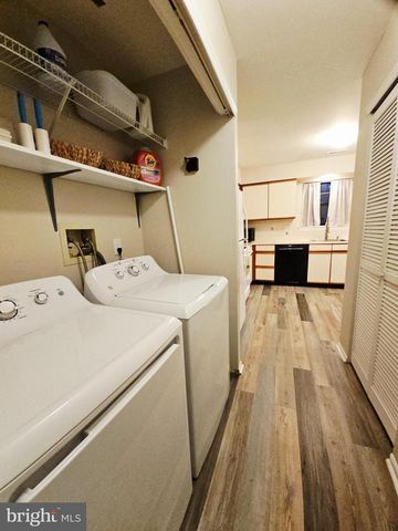 169 CROWN PRINCE DR, Marlton, NJ 08053