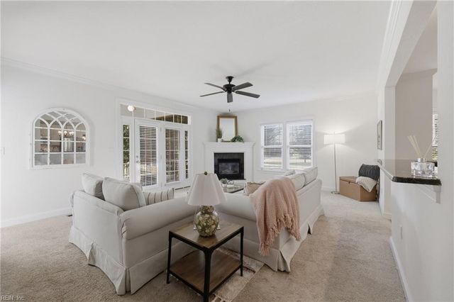 2101 Governors Pointe DR, Suffolk, VA 23436