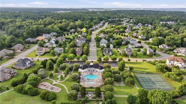 2101 Governors Pointe DR, Suffolk, VA 23436