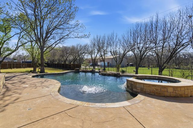 1622 Tamarron Court, Keller, TX 76248