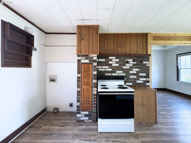 310 E 31ST Ave, Eugene, OR 97405