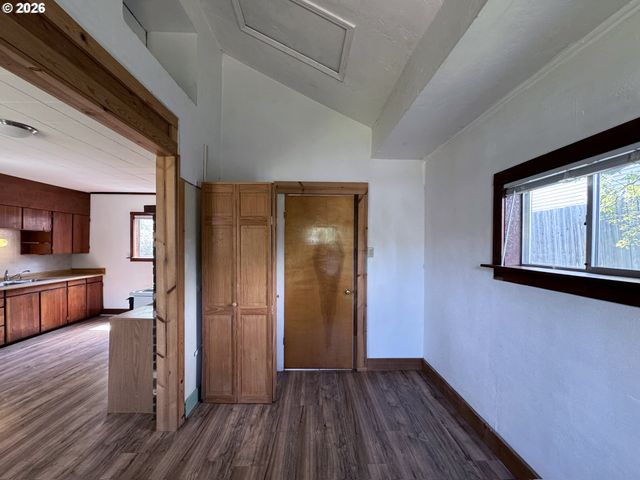 310 E 31ST Ave, Eugene, OR 97405