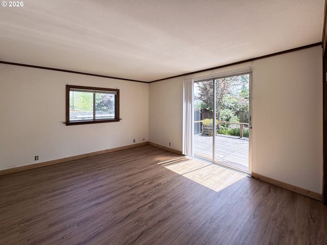 310 E 31ST Ave, Eugene, OR 97405