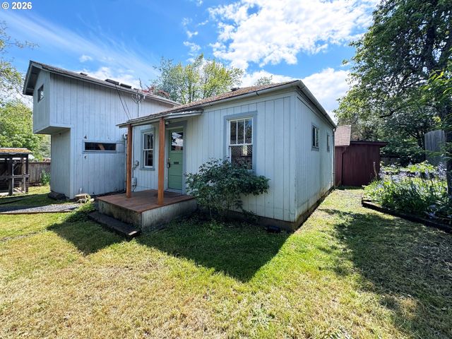 310 E 31ST Ave, Eugene, OR 97405