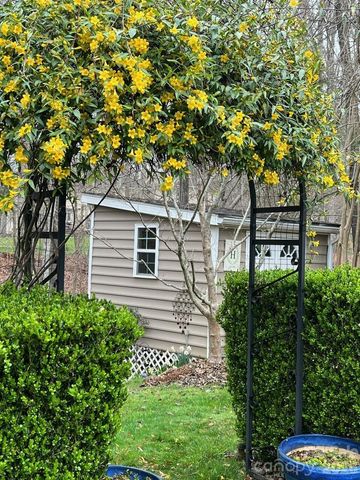 1104 Aringill Lane, Matthews, NC 28104