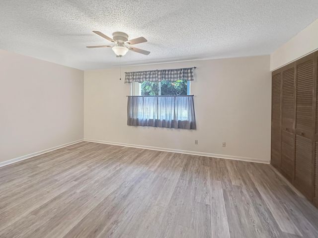 5717 Deer Run Drive 4a, Fort Pierce, FL 34951