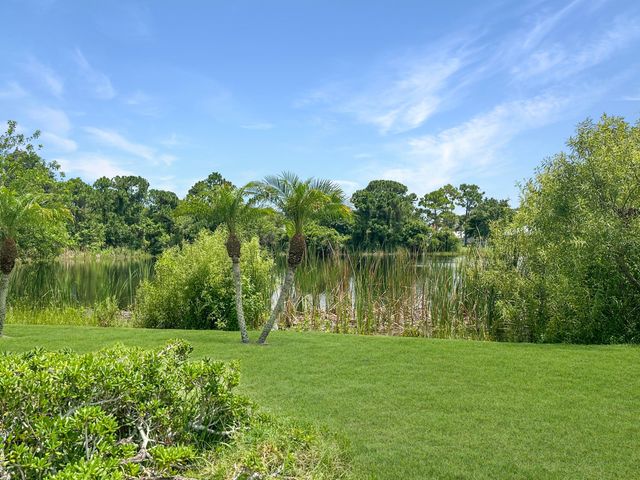 5717 Deer Run Drive 4a, Fort Pierce, FL 34951