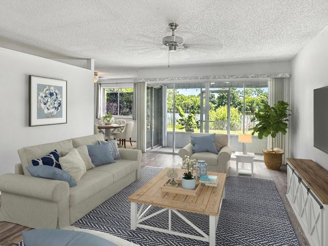 5717 Deer Run Drive 4a, Fort Pierce, FL 34951