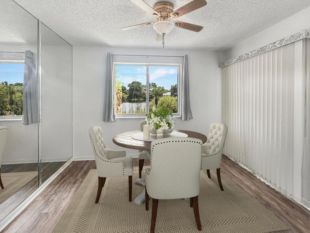 5717 Deer Run Drive 4a, Fort Pierce, FL 34951