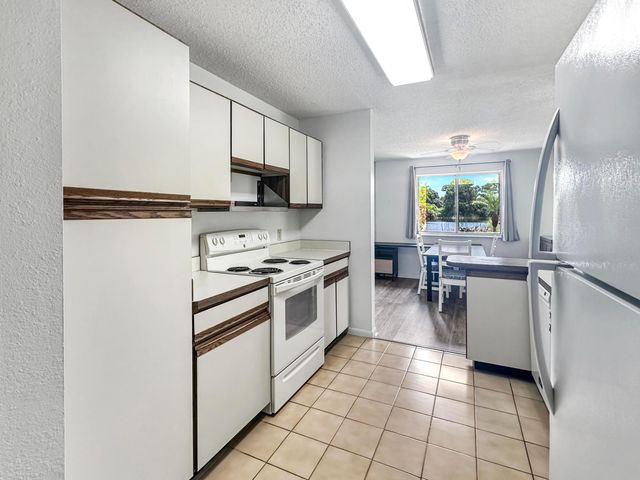 5717 Deer Run Drive 4a, Fort Pierce, FL 34951