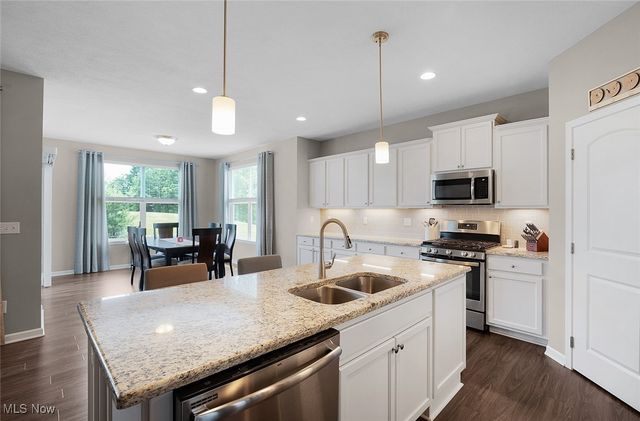 13861 Woodhawk Drive, Strongsville, OH 44136