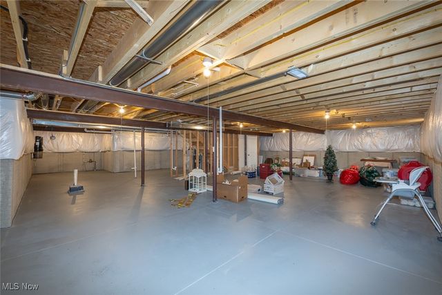 13861 Woodhawk Drive, Strongsville, OH 44136