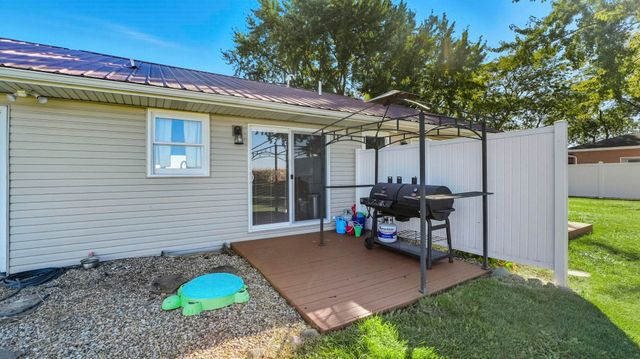 61829 County Road 7, Elkhart, IN 46517