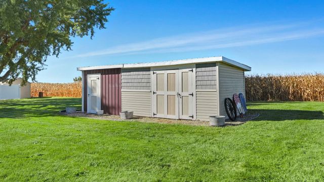 61829 County Road 7, Elkhart, IN 46517