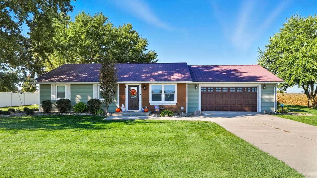 61829 County Road 7, Elkhart, IN 46517