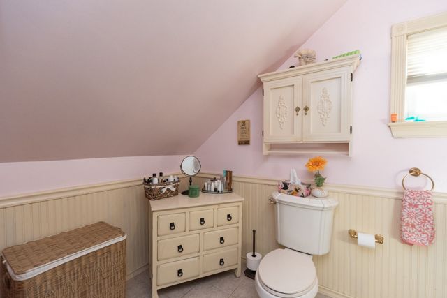 71 School St, Northborough, MA 01532