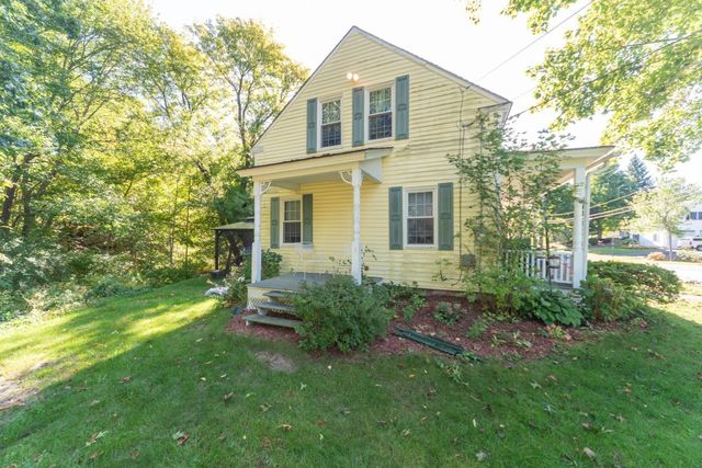 71 School St, Northborough, MA 01532