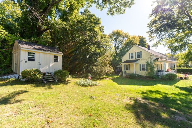 71 School St, Northborough, MA 01532