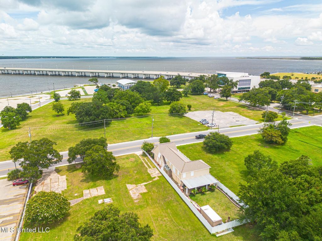 133 Myrtle Street, Biloxi, MS 39530